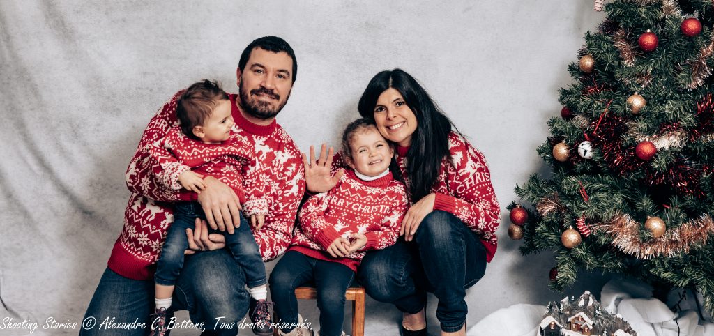 Shooting Stories séance photo Famille avec Lucy et Elynn au studio série noël